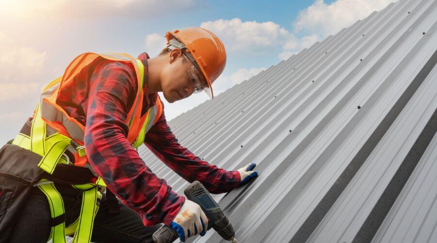 GAF certified roofer in Stockland, IL
